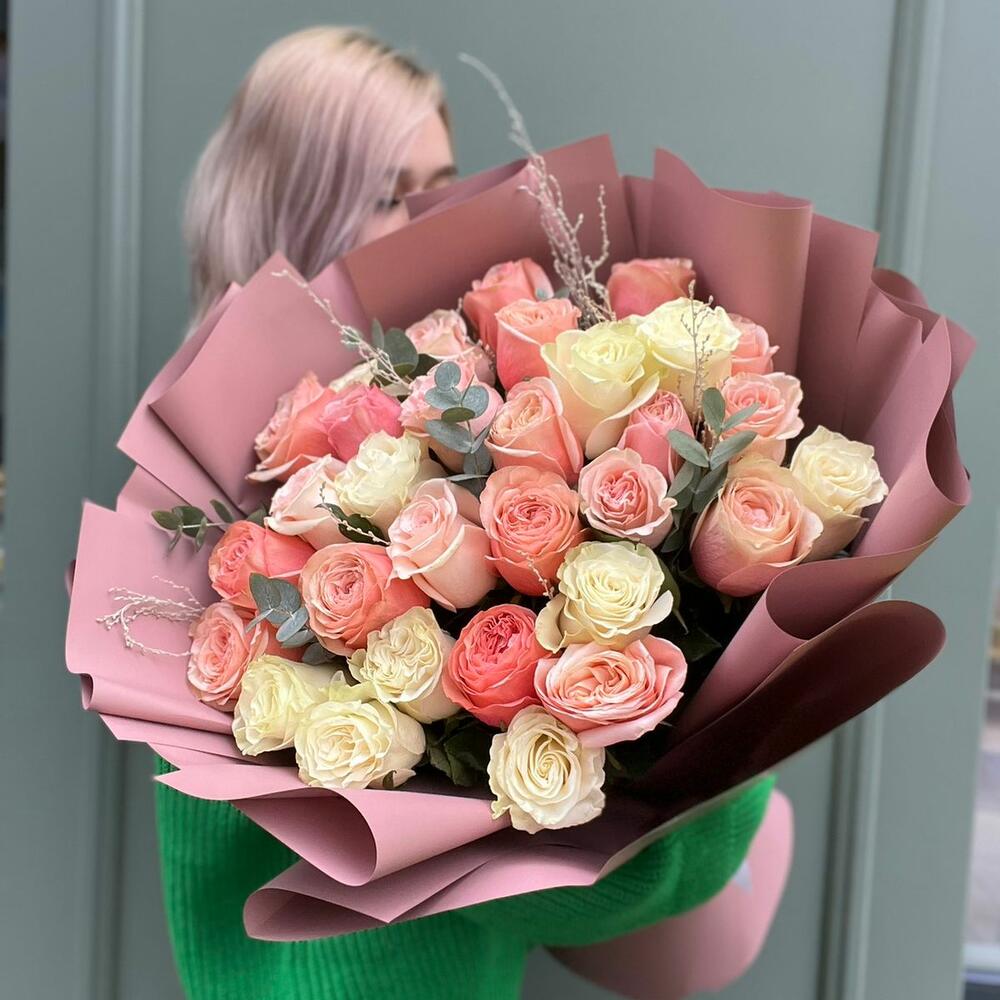 Микс роз 31 шт с декором